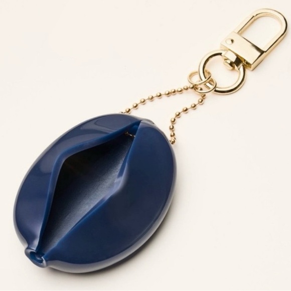 NWT Kate Spade Coin Purse. - Picture 3 of 3